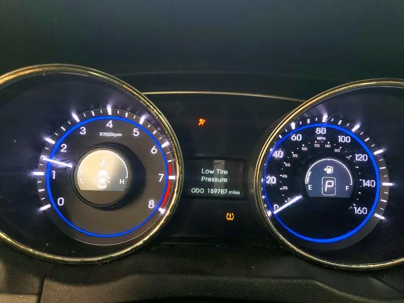 2011 HYUNDAI SONATA SE  