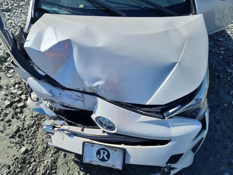 2017 TOYOTA PRIUS   