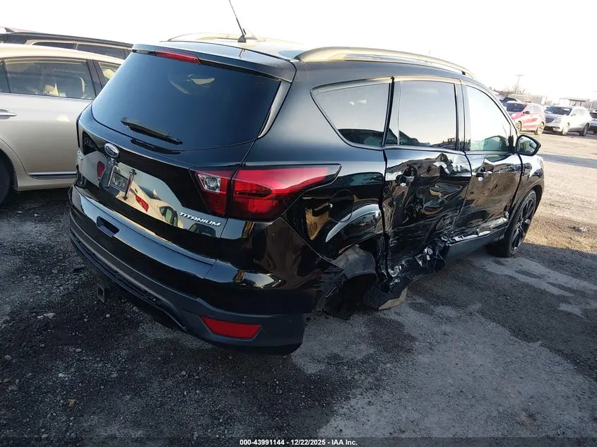 2019 FORD ESCAPE TITANIUM