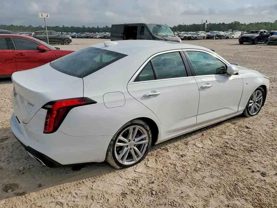 2023 CADILLAC CT4 LUXURY  