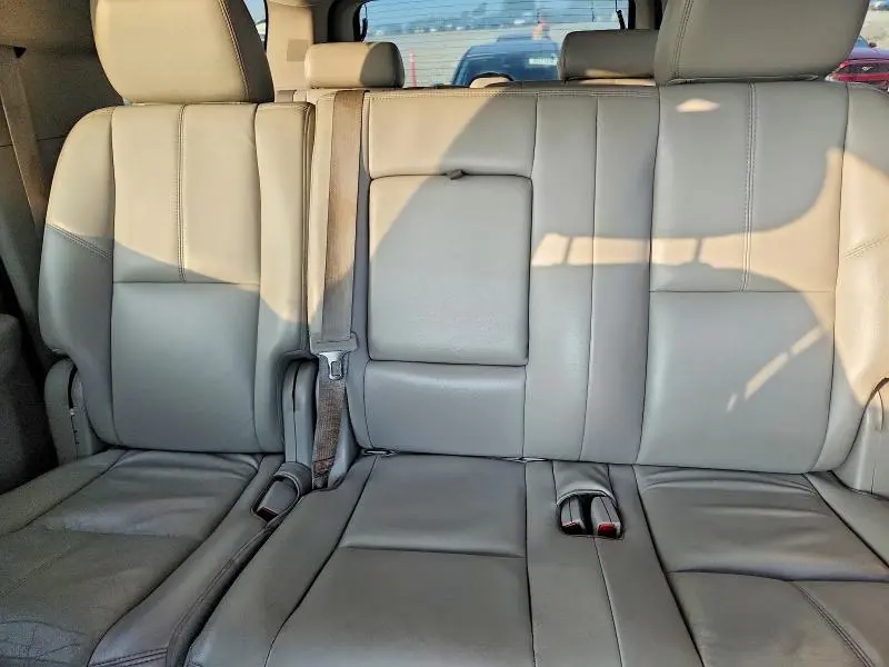 2011 CHEVROLET SUBURBAN C1500 LT  