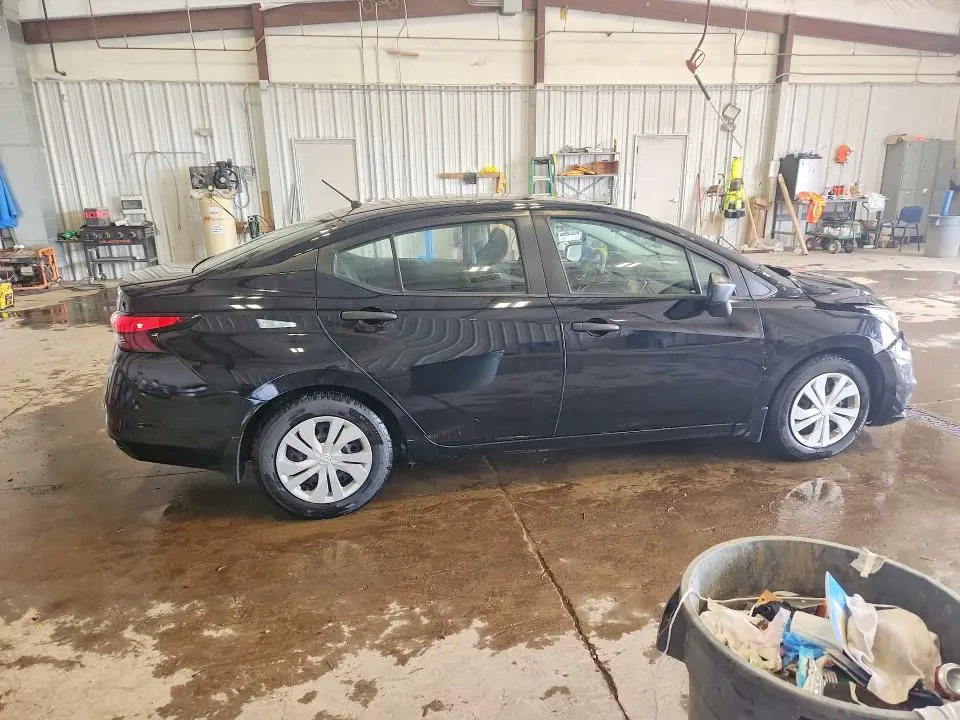 2020 NISSAN VERSA S  