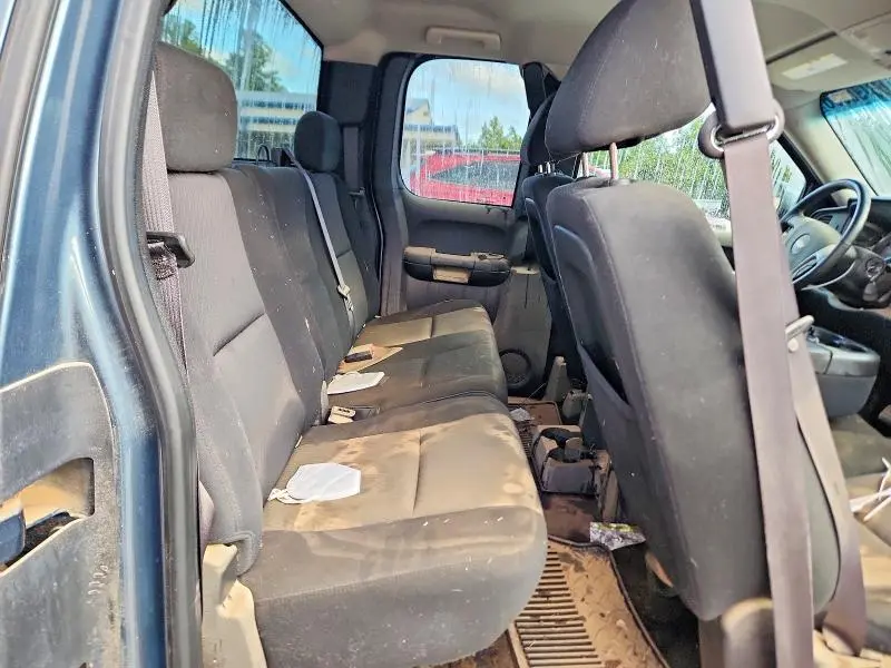 2011 CHEVROLET SILVERADO K1500 LT  