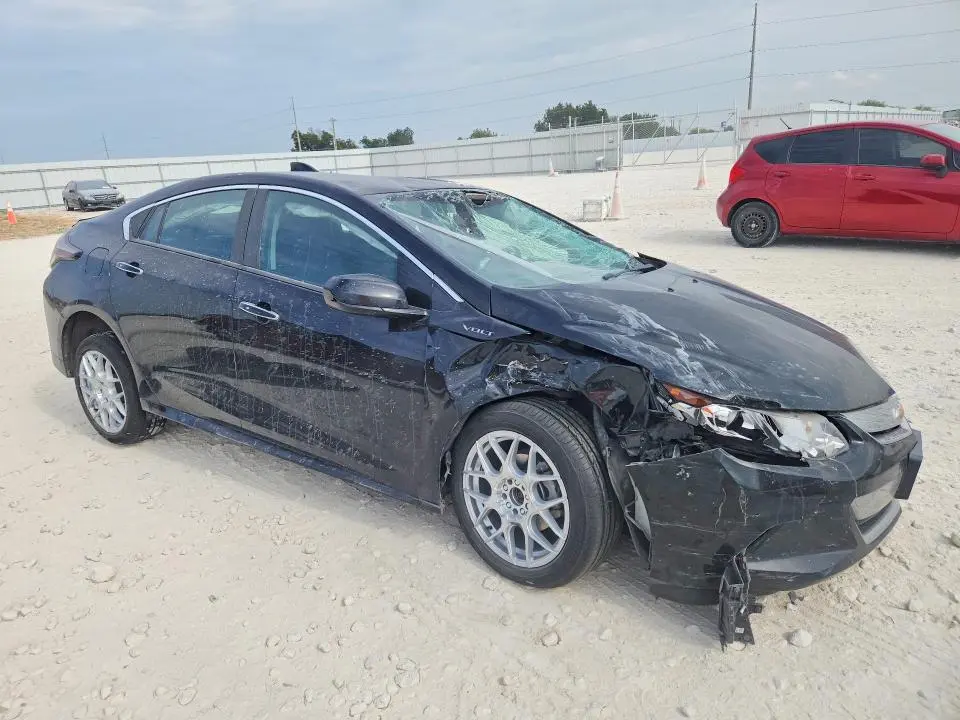 2018 CHEVROLET VOLT LT  