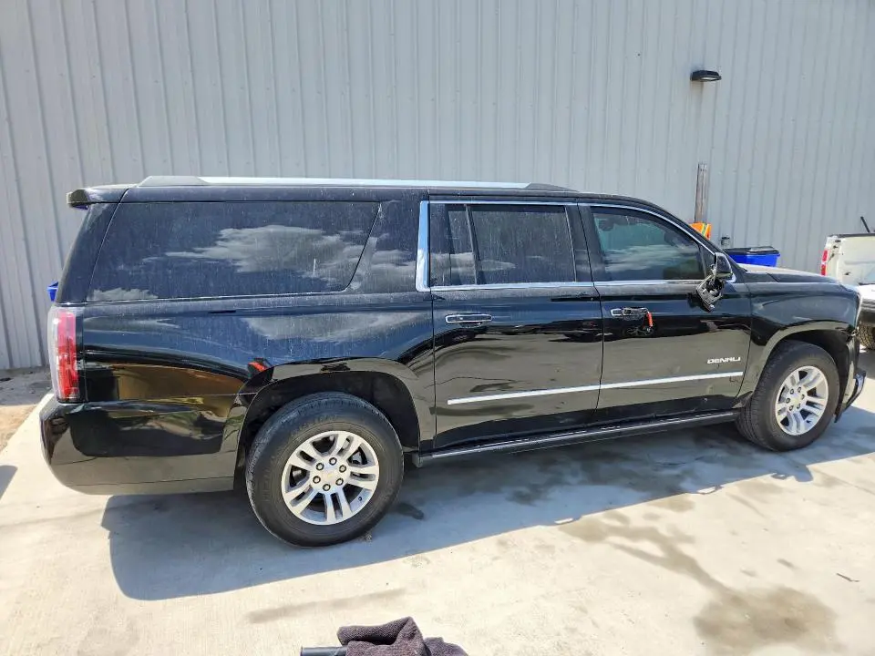 2018 GMC YUKON XL DENALI  