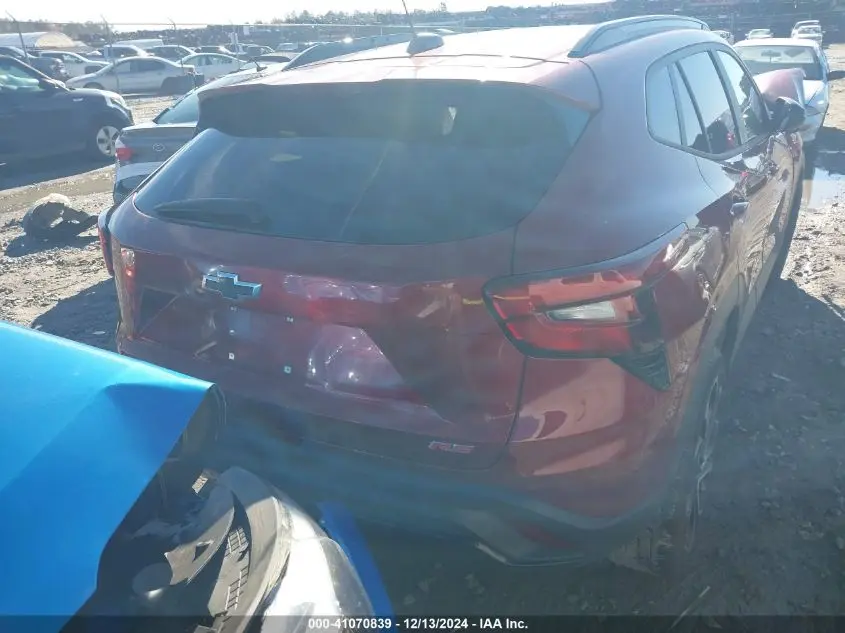 2024 CHEVROLET TRAX FWD 2RS