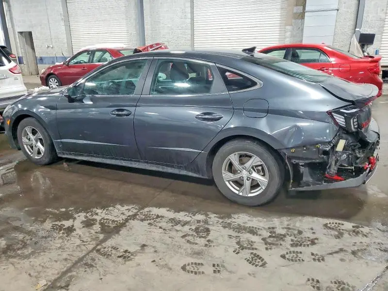 2022 HYUNDAI SONATA SE  