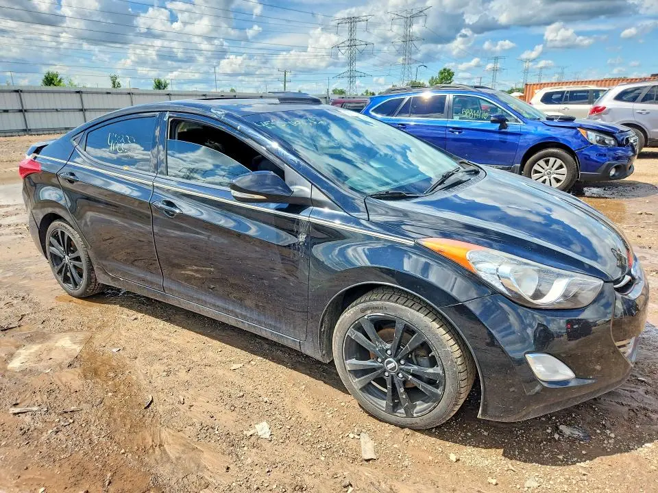 2013 HYUNDAI ELANTRA   