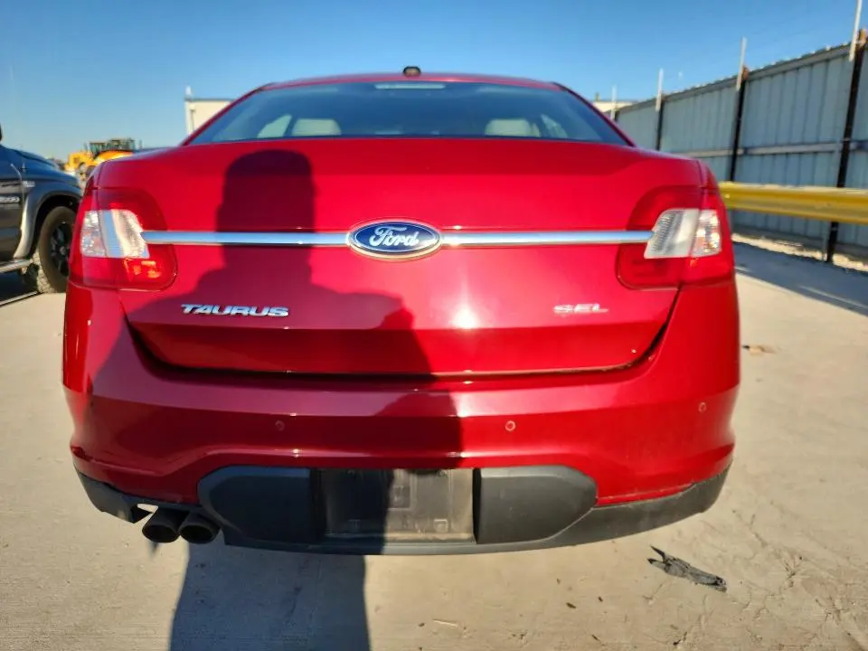 2011 FORD TAURUS SEL  