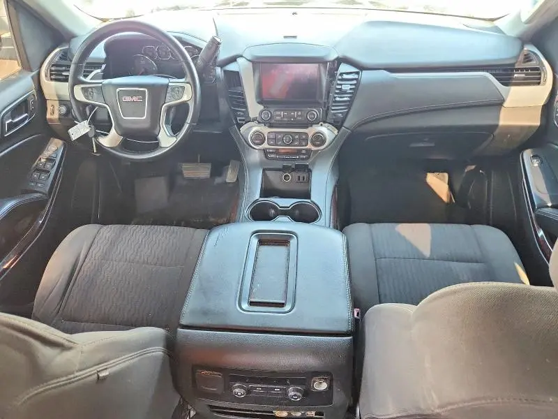 2017 GMC YUKON SLE  