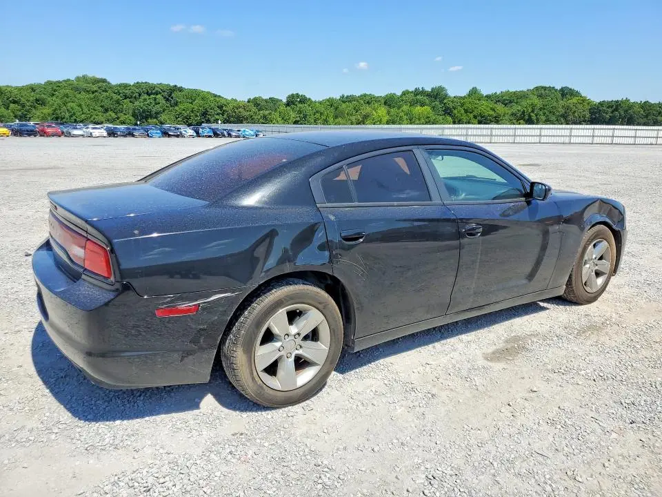 2012 DODGE CHARGER SE  