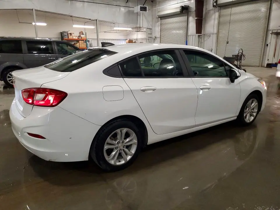 2019 CHEVROLET CRUZE LS  