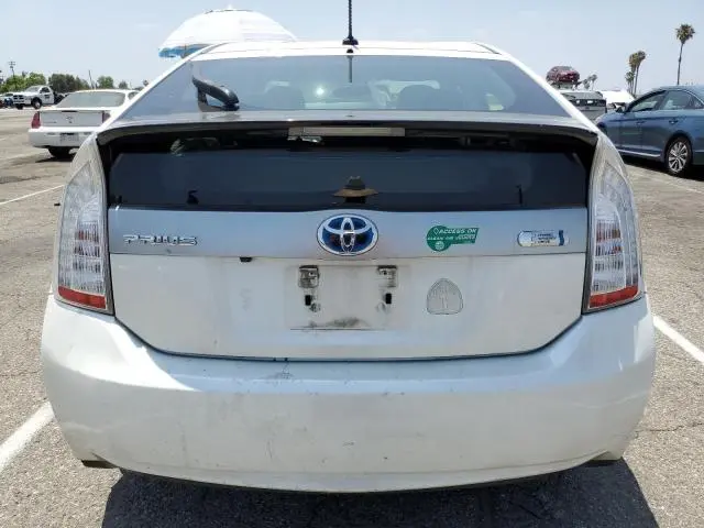2014 TOYOTA PRIUS PLUG-IN   