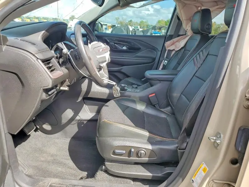 2022 GMC TERRAIN AT4  