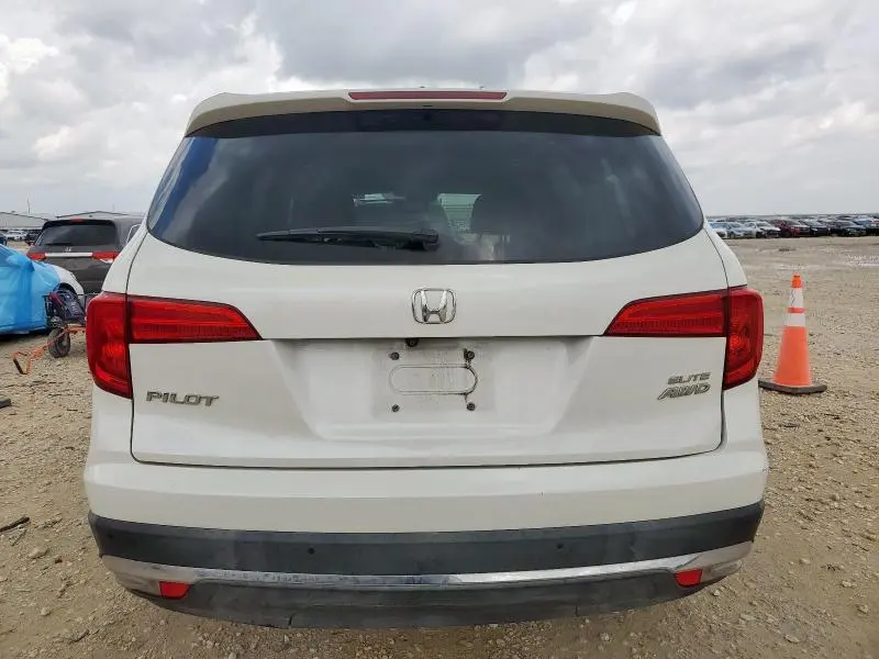 2018 HONDA PILOT ELITE  