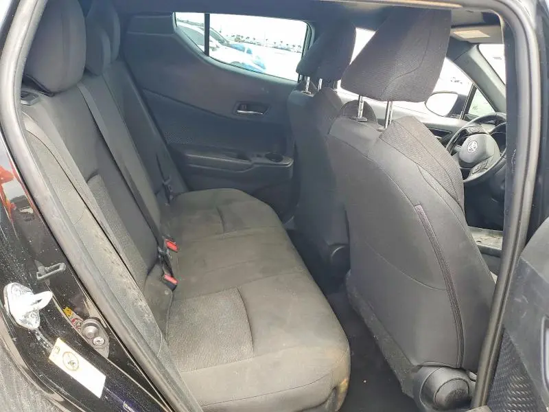 2018 TOYOTA C-HR XLE  
