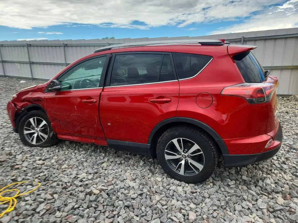 2016 TOYOTA RAV4 XLE  