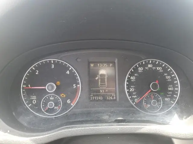 2015 VOLKSWAGEN PASSAT SE  