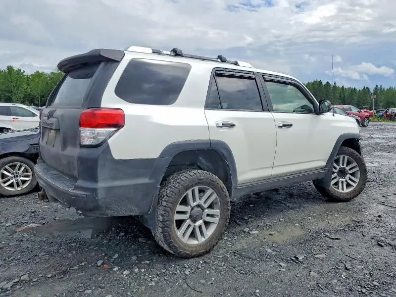2013 TOYOTA 4RUNNER SR5  