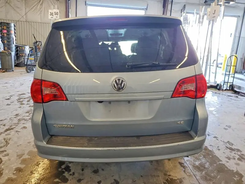 2012 VOLKSWAGEN ROUTAN SE  