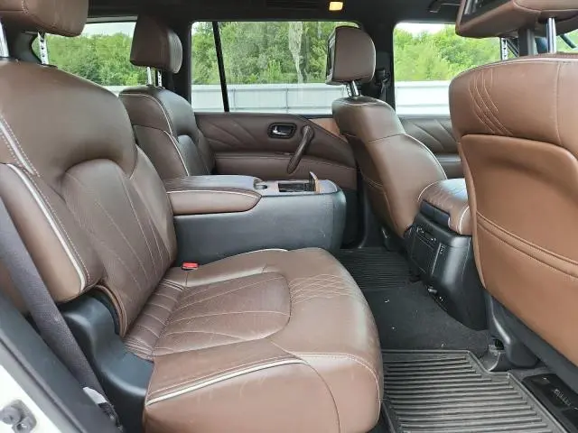 2016 INFINITI QX80