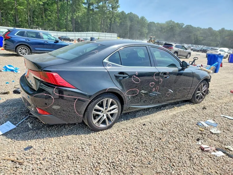 2019 LEXUS IS 300  