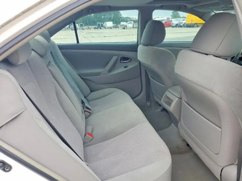2011 TOYOTA CAMRY LE  