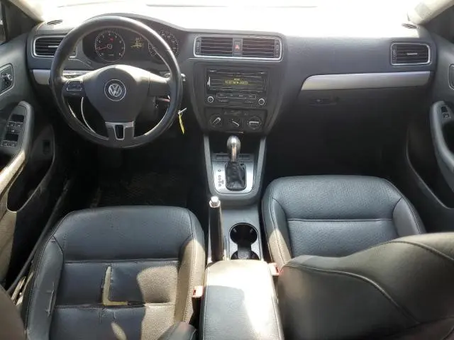 2013 VOLKSWAGEN JETTA SE  