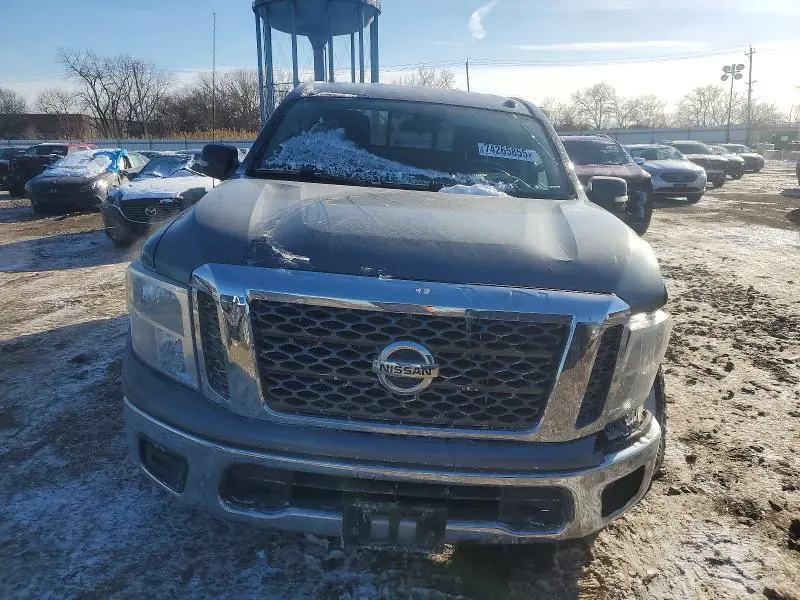 2017 NISSAN TITAN S  