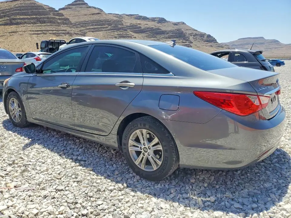 2013 HYUNDAI SONATA GLS  