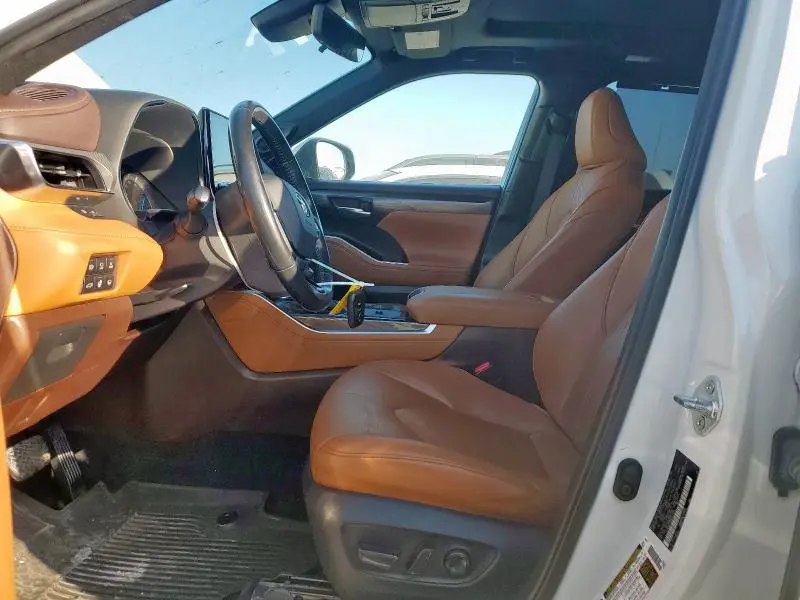 2021 TOYOTA HIGHLANDER HYBRID PLATINUM  