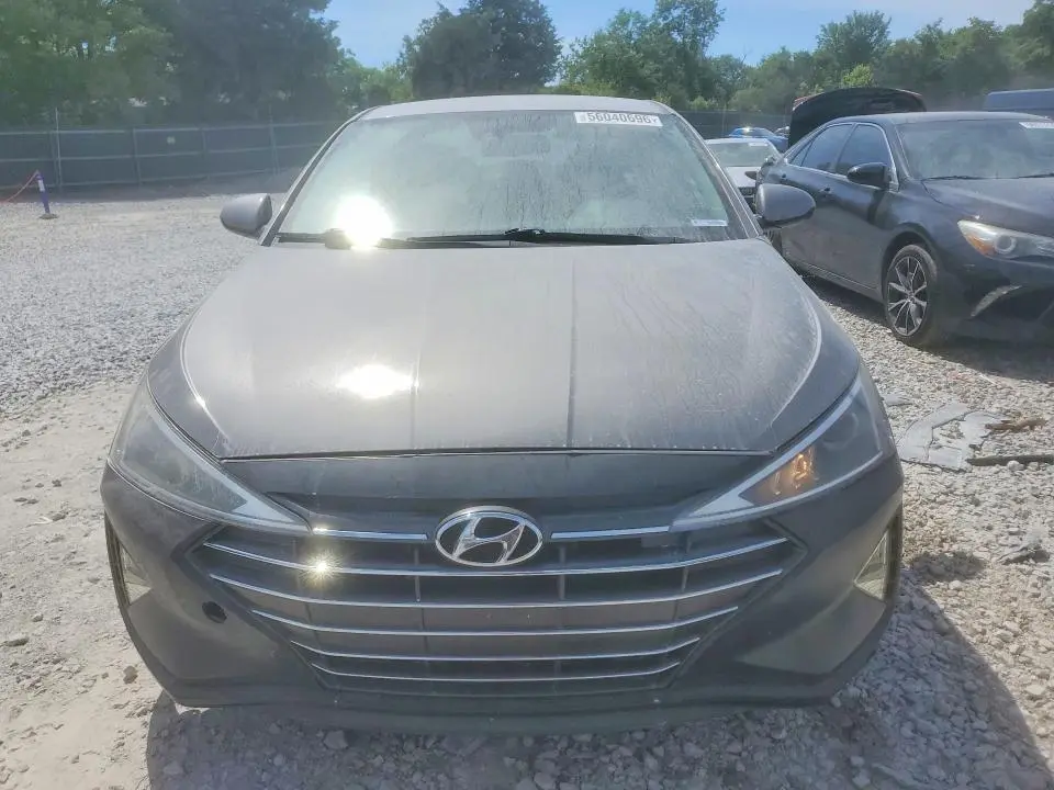 2020 HYUNDAI ELANTRA SE  