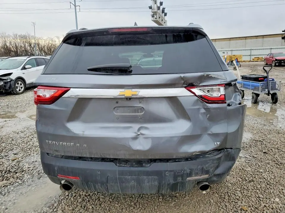 2021 CHEVROLET TRAVERSE LT  