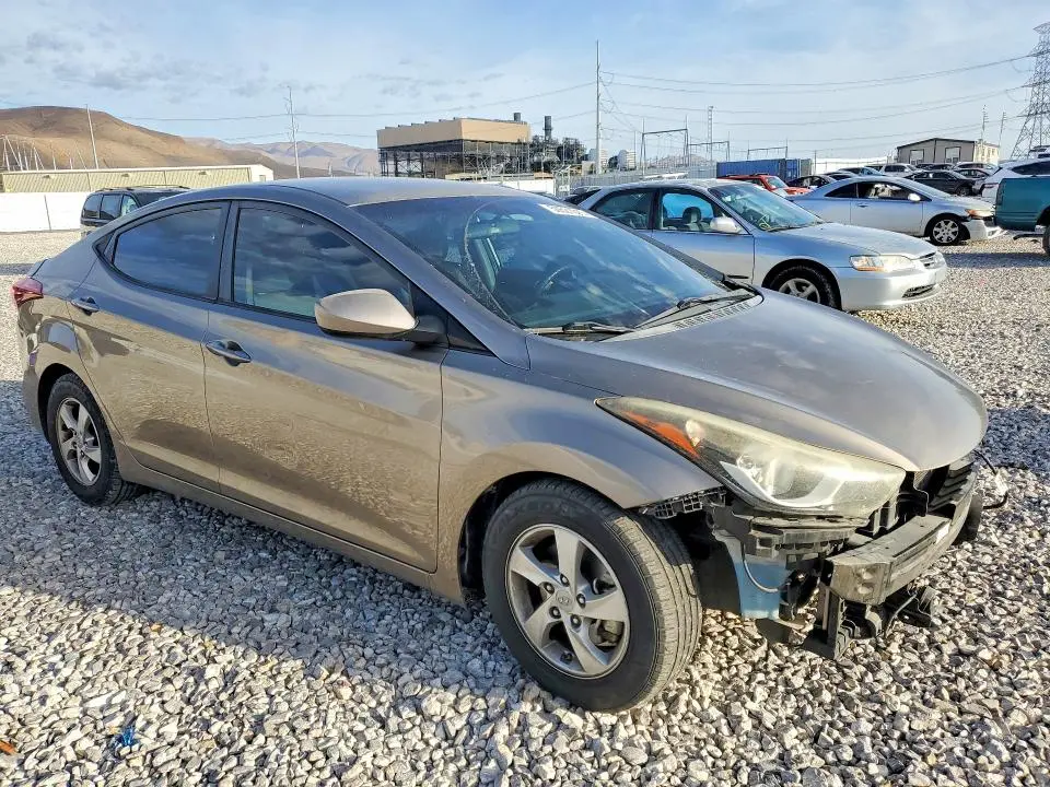 2014 HYUNDAI ELANTRA SE  