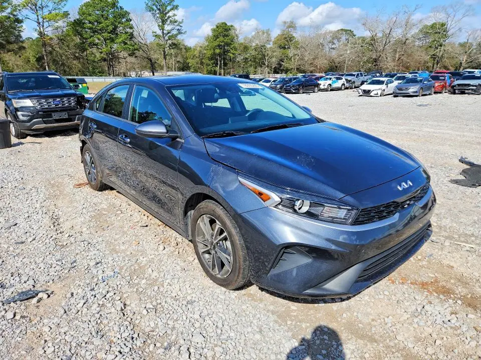 2024 KIA FORTE   