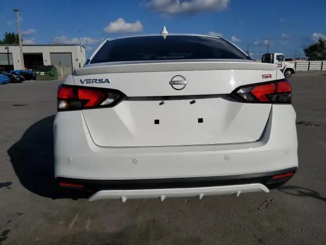 2023 NISSAN VERSA SR  