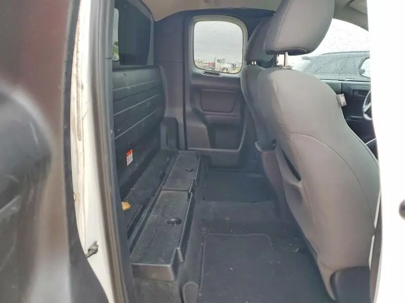 2019 TOYOTA TACOMA SR  
