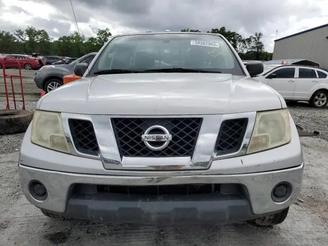 2011 NISSAN FRONTIER SV  