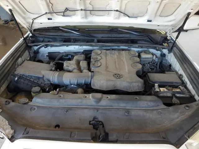 2011 TOYOTA 4RUNNER SR5  