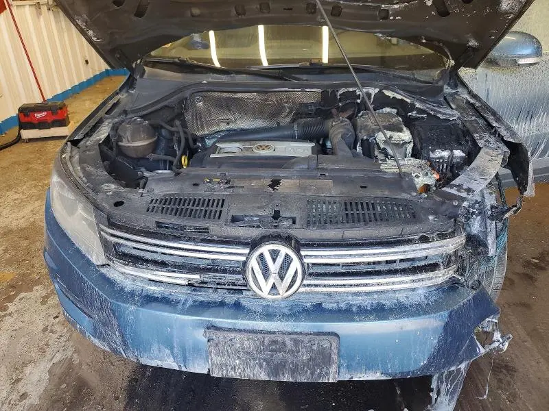 2017 VOLKSWAGEN TIGUAN S  
