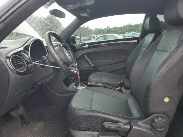 2012 VOLKSWAGEN BEETLE   