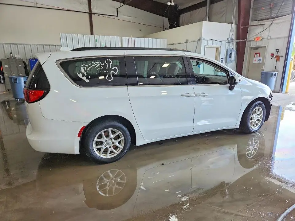 2020 CHRYSLER VOYAGER LXI  