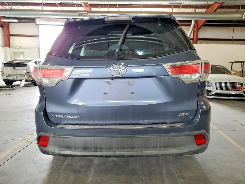 2014 TOYOTA HIGHLANDER XLE  