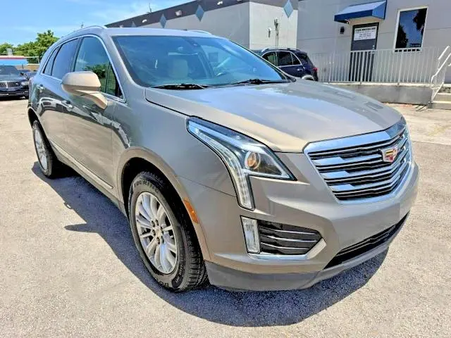 2017 CADILLAC XT5   
