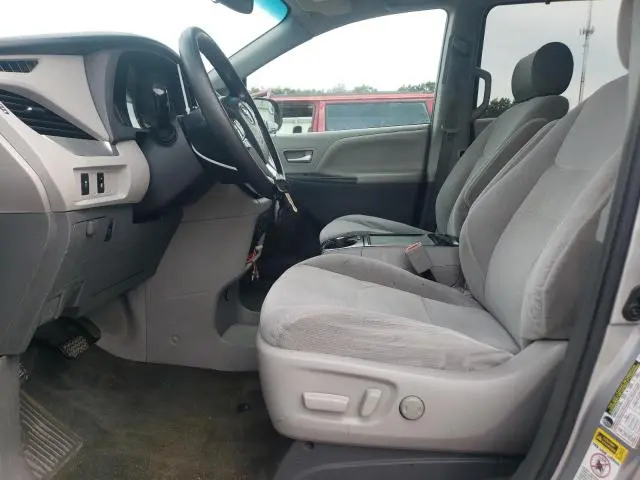 2015 TOYOTA SIENNA LE  