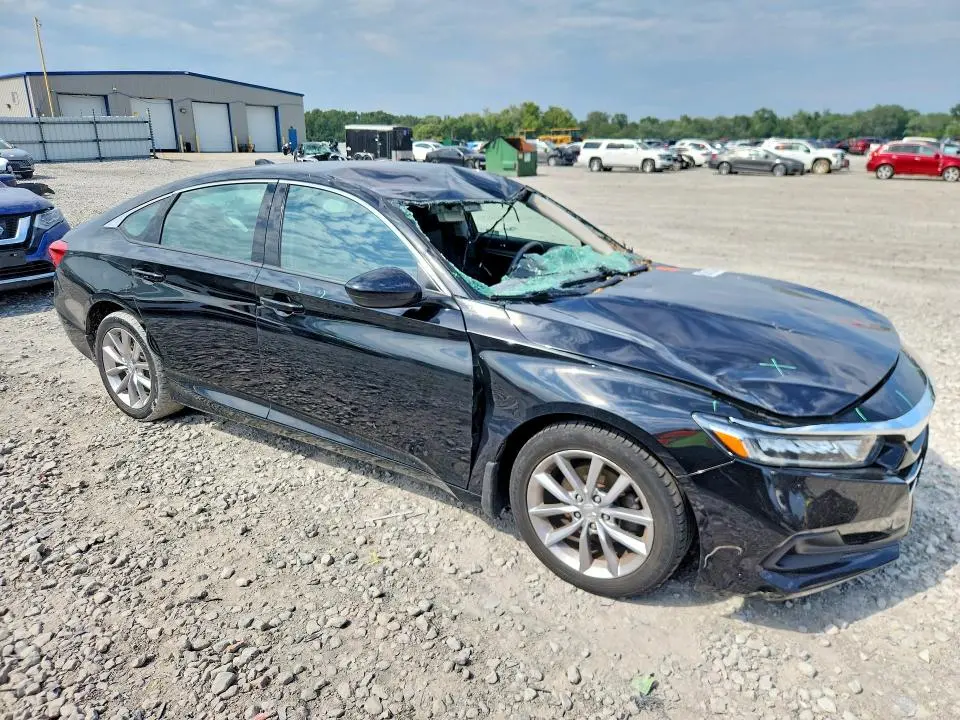 2022 HONDA ACCORD LX  