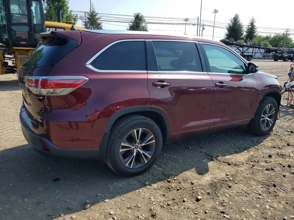 2016 TOYOTA HIGHLANDER XLE  