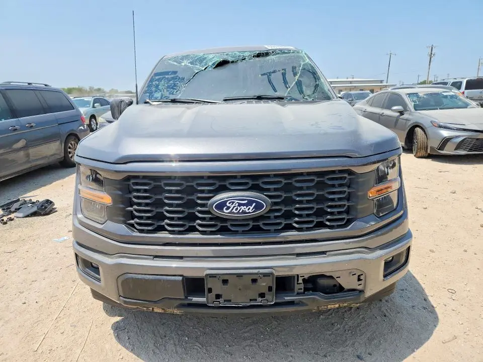 2024 FORD F150 STX  