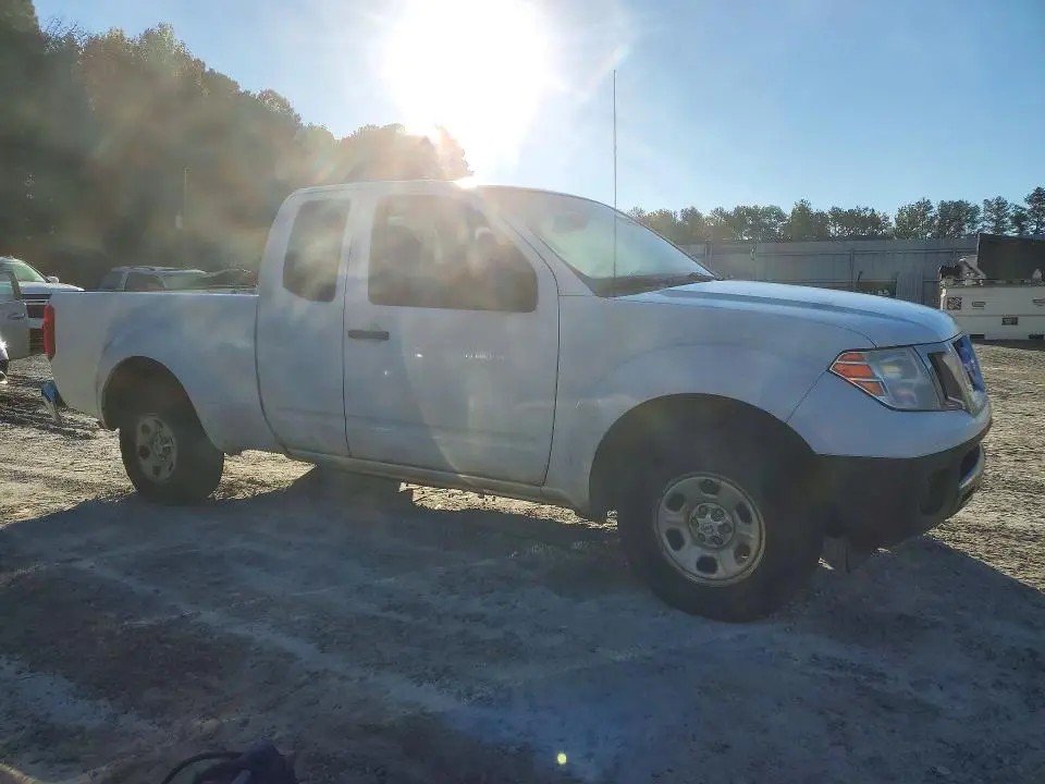 2012 NISSAN FRONTIER S  