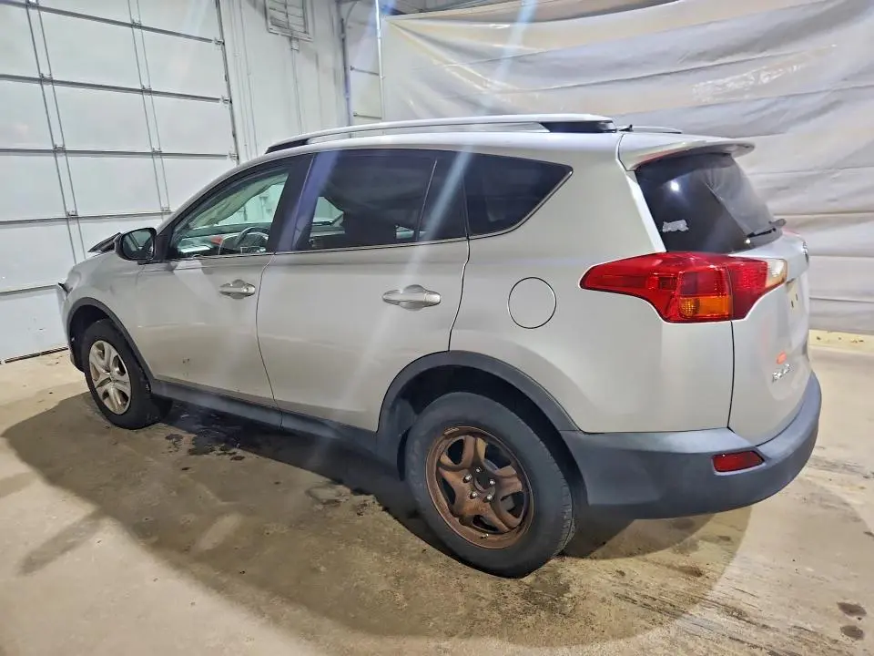 2013 TOYOTA RAV4 LE  